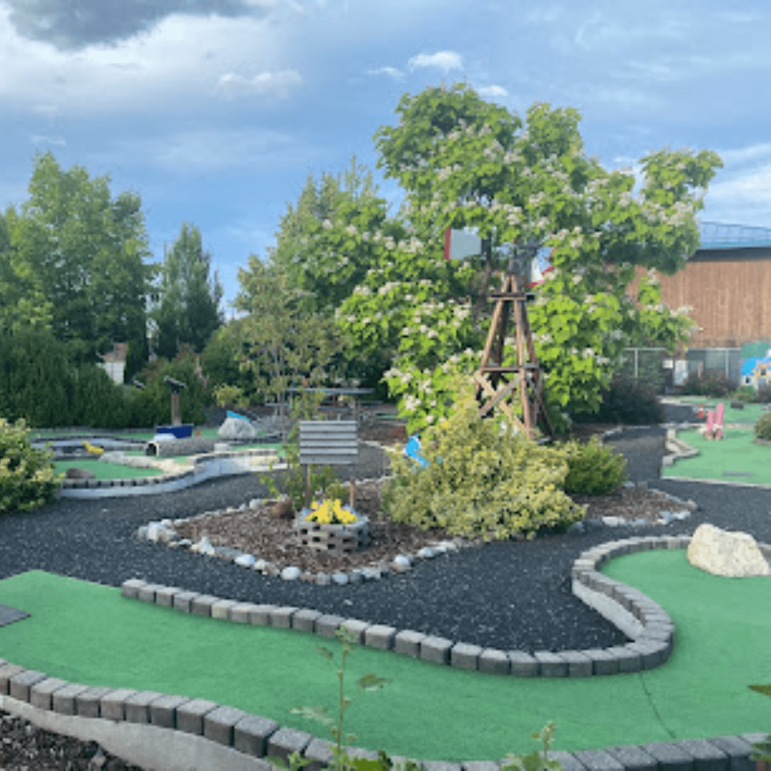 Putt'n Around Mini Golf Course