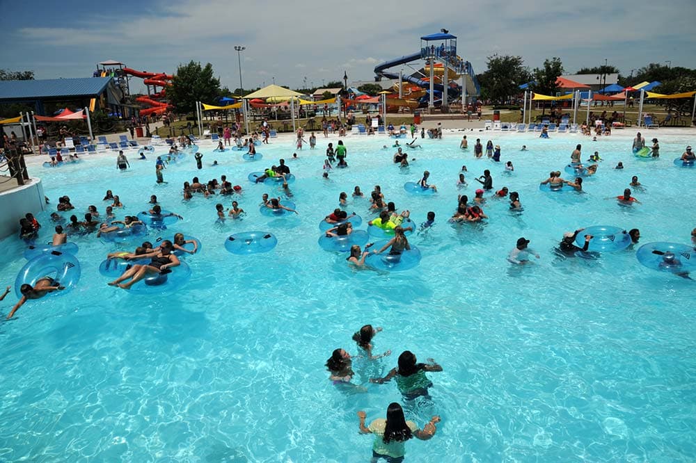Hawaiian Falls - Waco