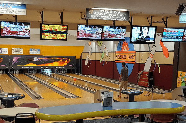 Boulevard Lanes & Sahara Lounge