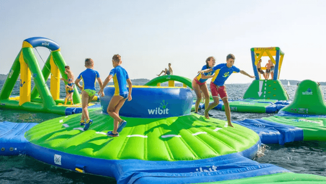WhoaZone - Whihala Beach