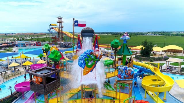 Typhoon Texas Waterpark - Austin